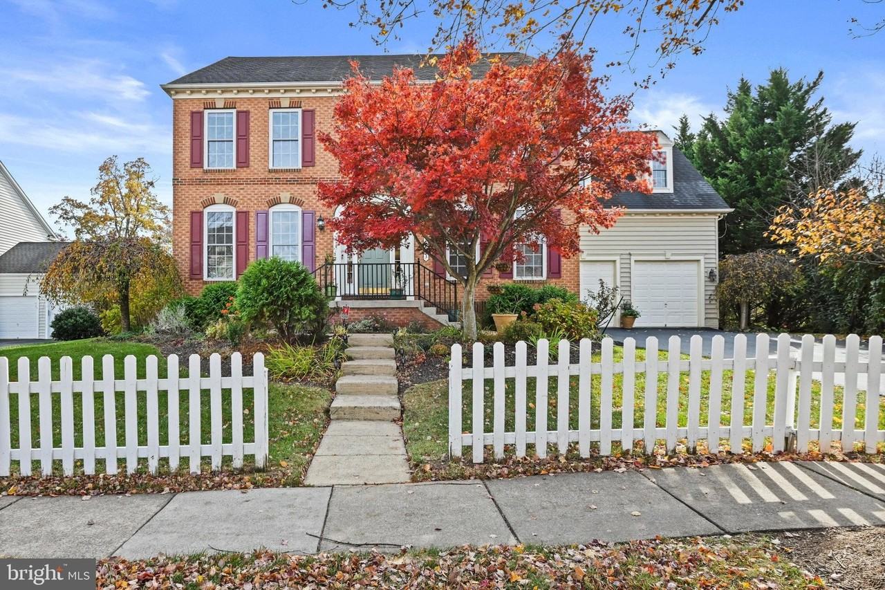 20553 Middlebury St - Photo 2 of 49