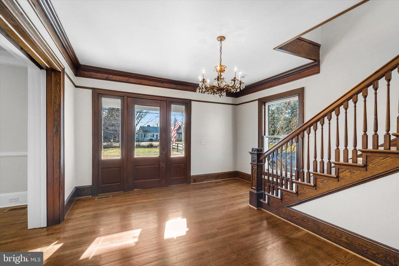 311 W Main St - Photo 4 of 50