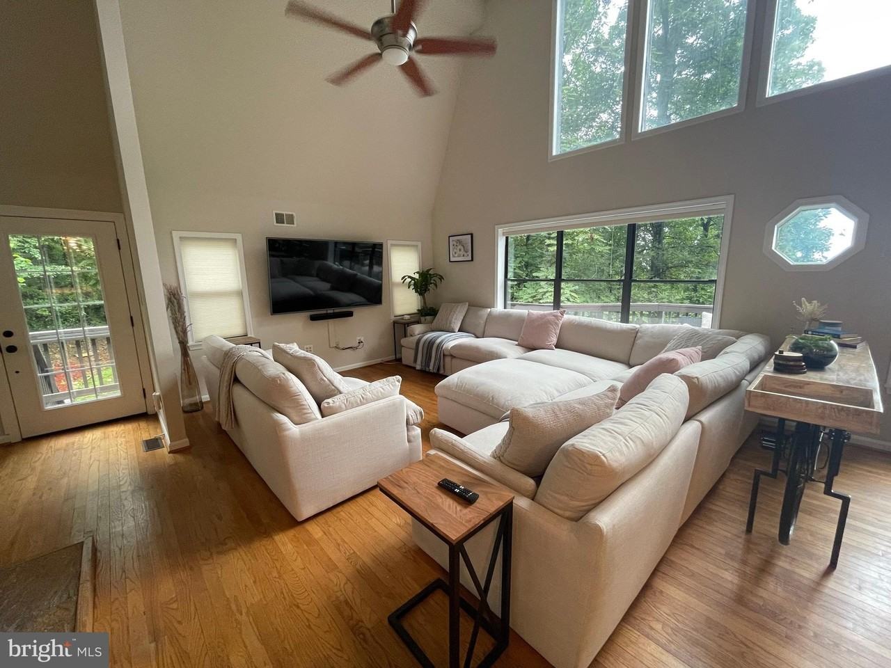 2315 Lookout Rd - Photo 6 of 36