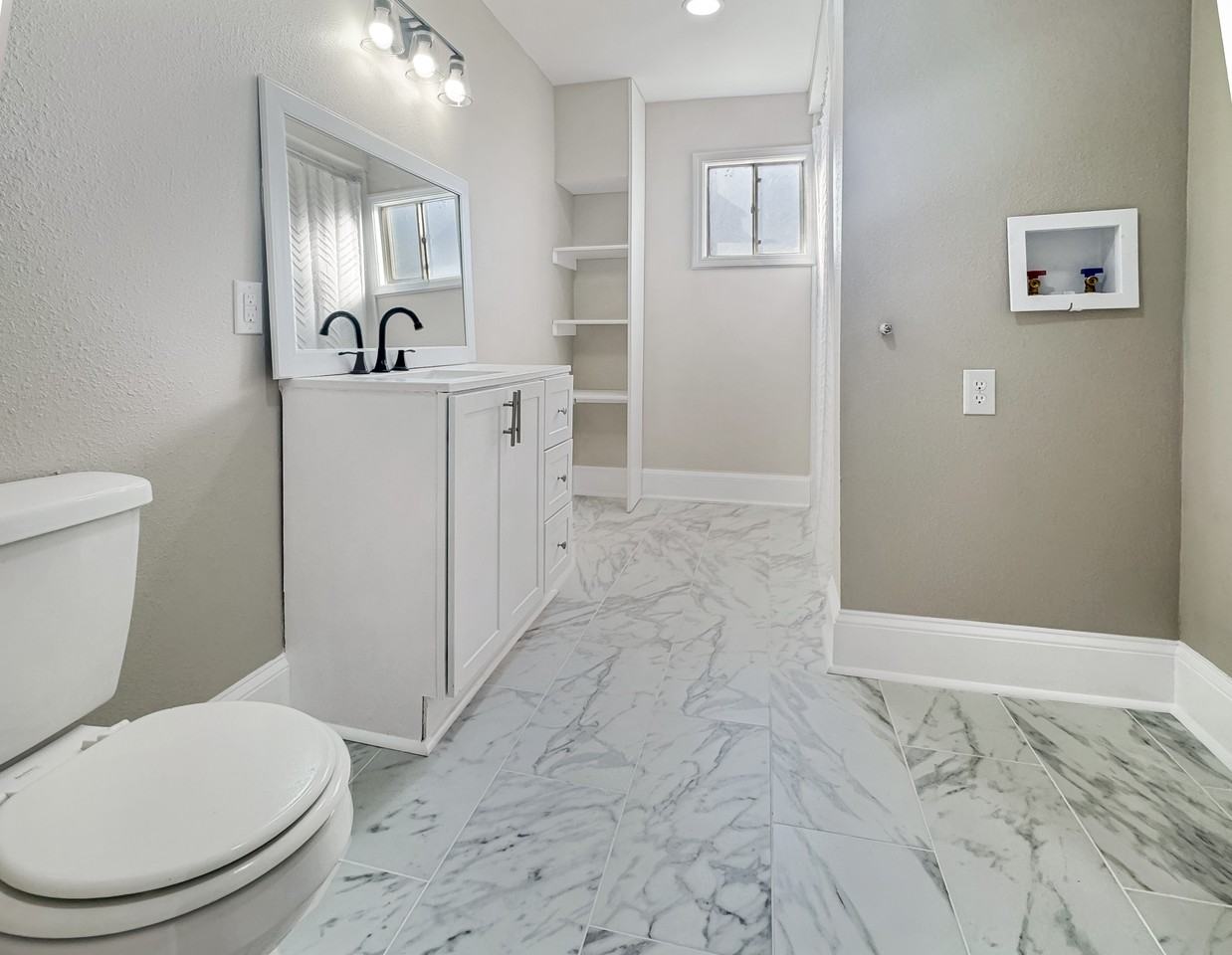 2903 Arlington St #1 - Photo 4 of 11