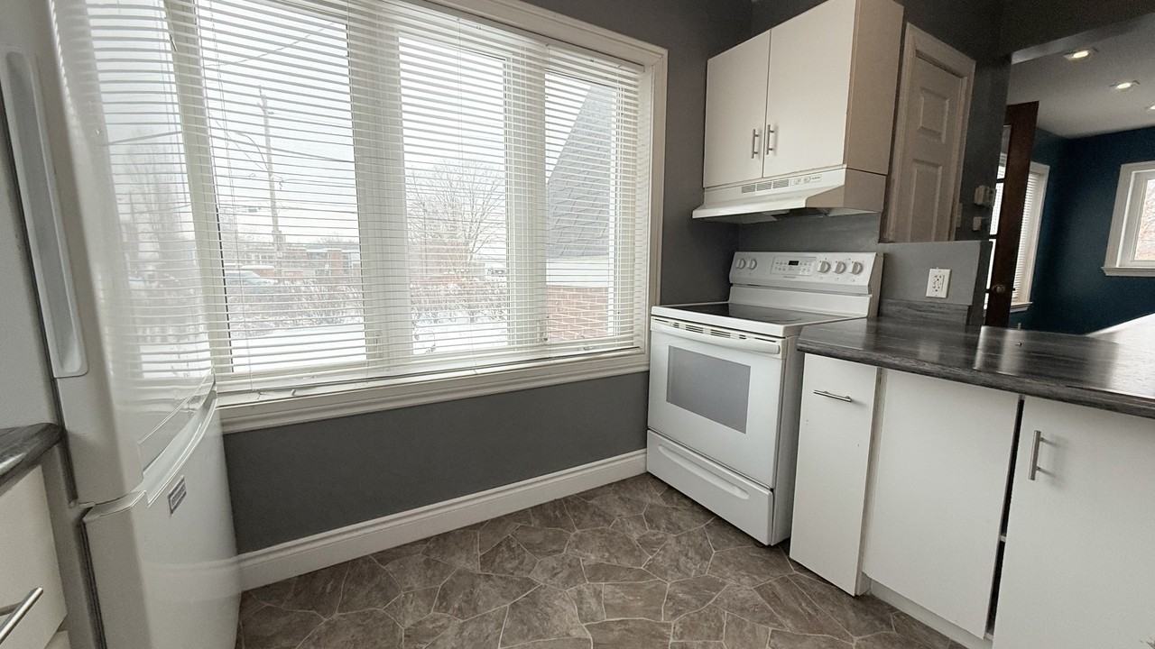 1100 Hamilton Rd #MAIN - Photo 2 of 10