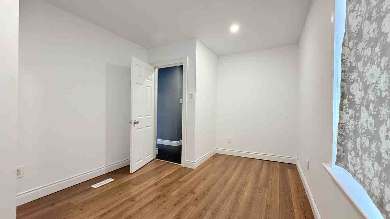 1100 Hamilton Rd #MAIN - Photo 6 of 10