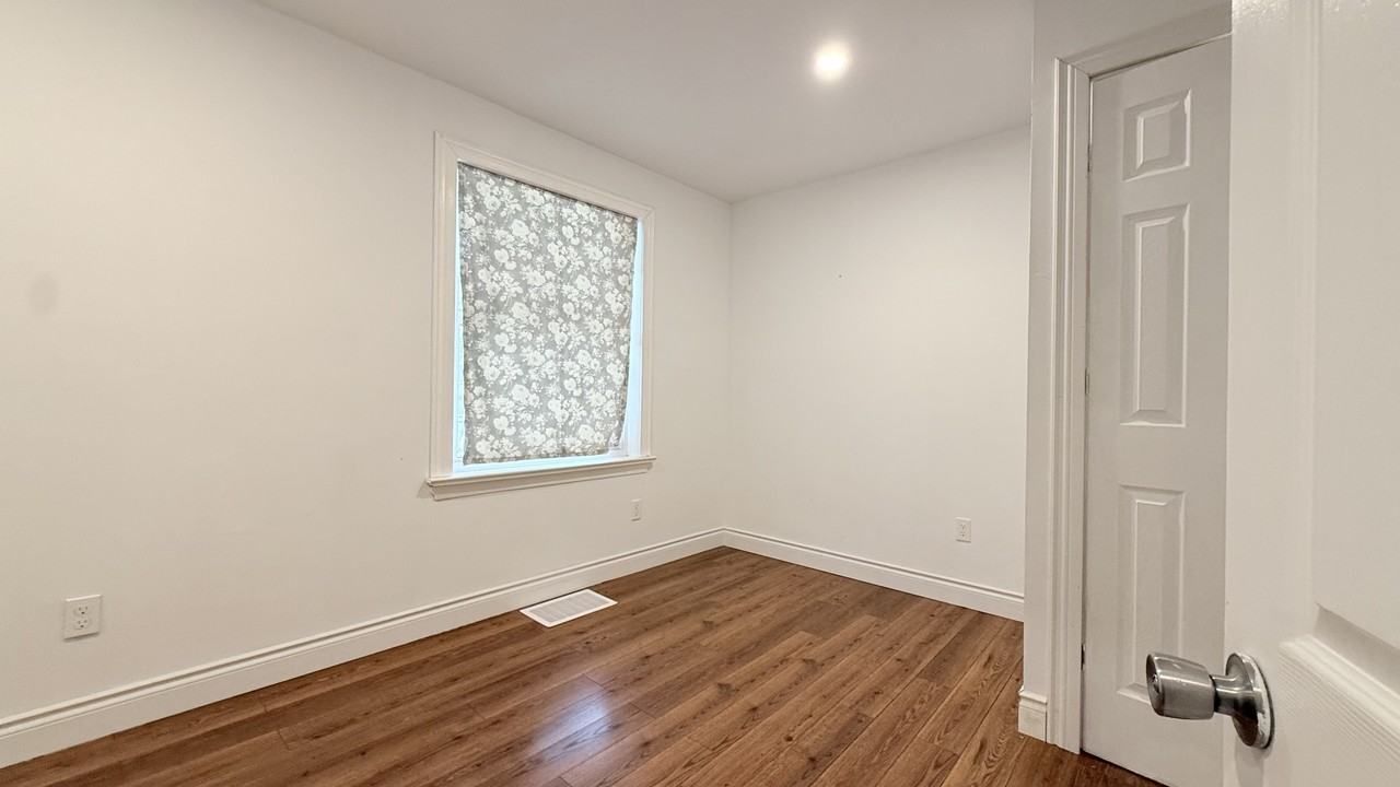 1100 Hamilton Rd #MAIN - Photo 7 of 10