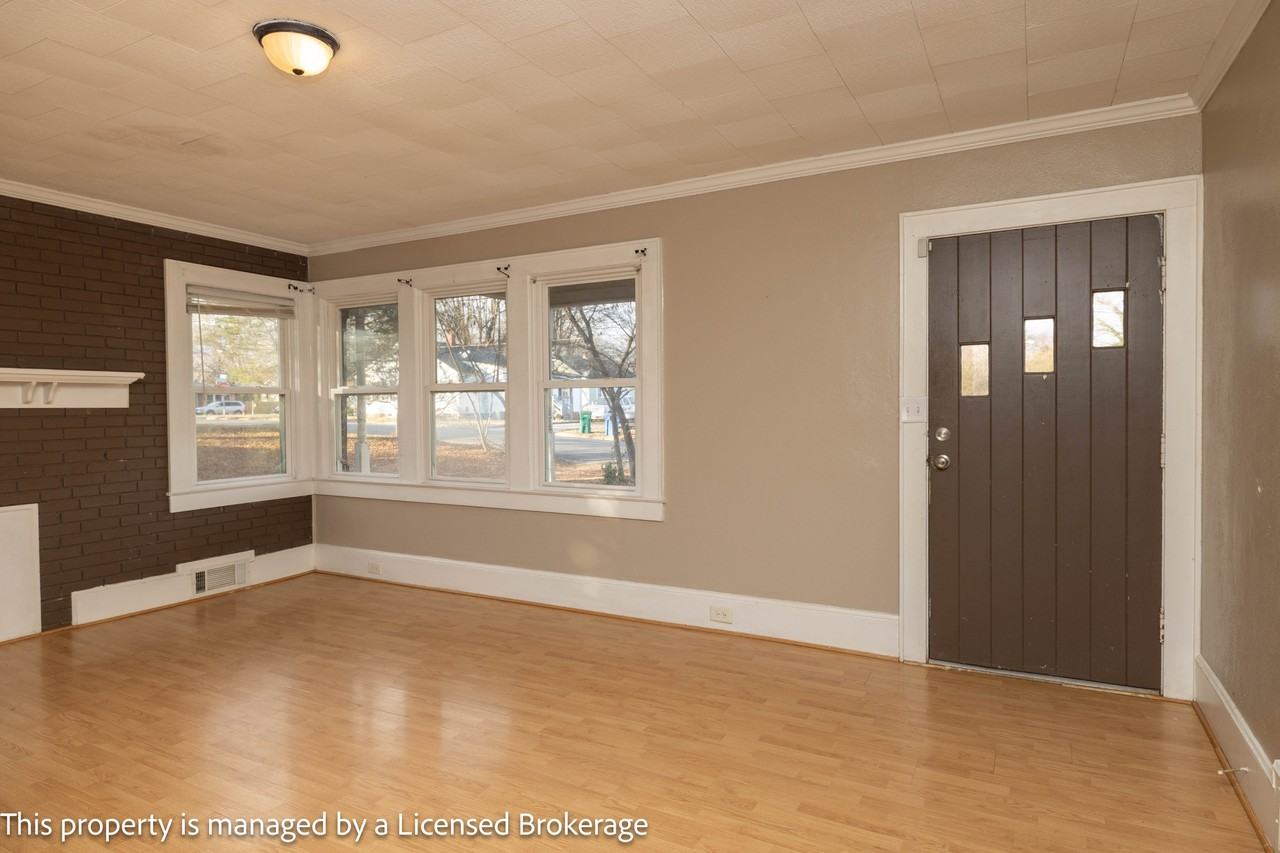 1420 Amhurst St #1 - Photo 7 of 33