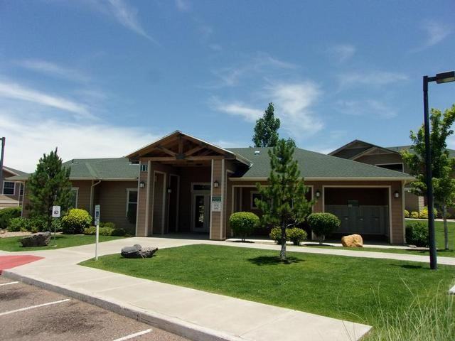 200 W Cooley St - Photo 2 of 3