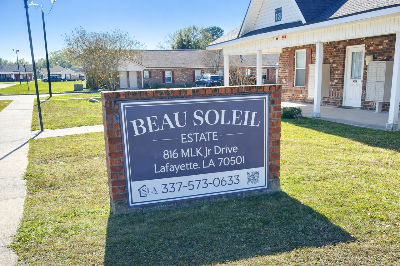 Beau Soleil Estate - Photo 2 of 29