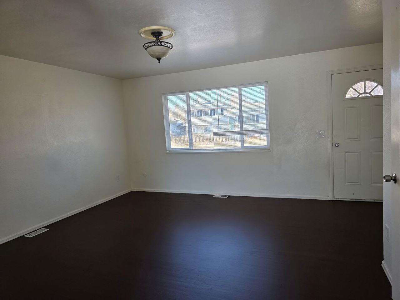 715 S Nile Way - Photo 4 of 14