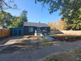 featured image of 971 W 13th Ave