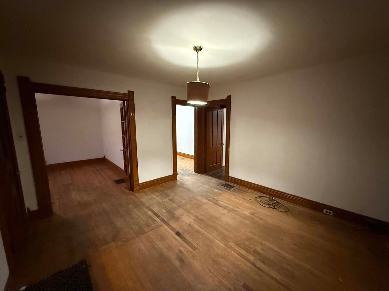 208 Freeman Ave - Photo 5 of 5