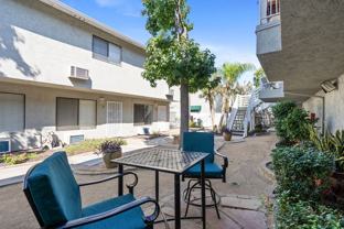 215 S Lincoln Ave - Photo 1 of 1