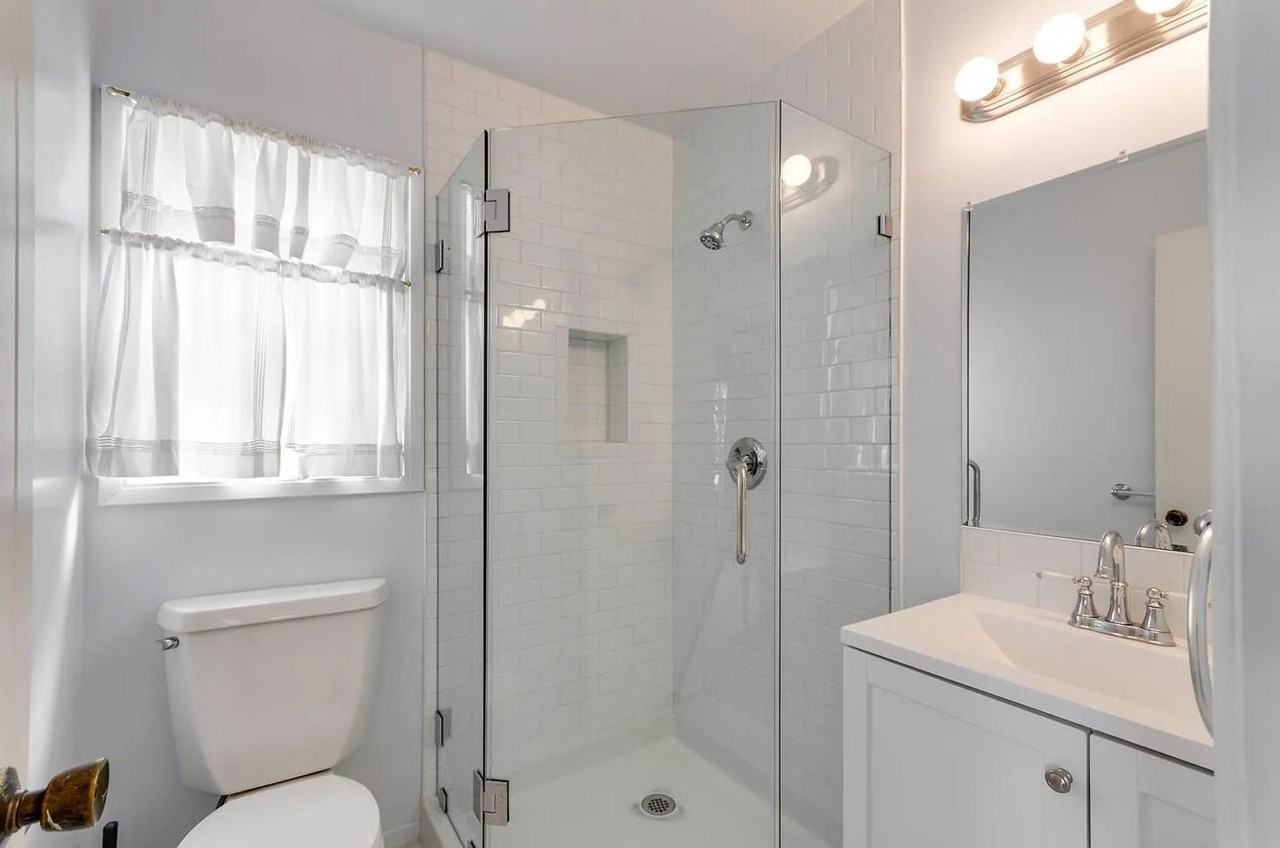 4893 Niagara Ave - Photo 6 of 16