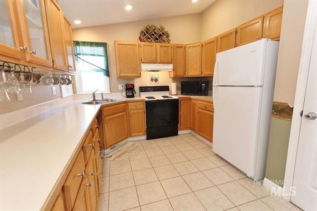 2994 W Fieldstream Dr - Photo 5 of 18