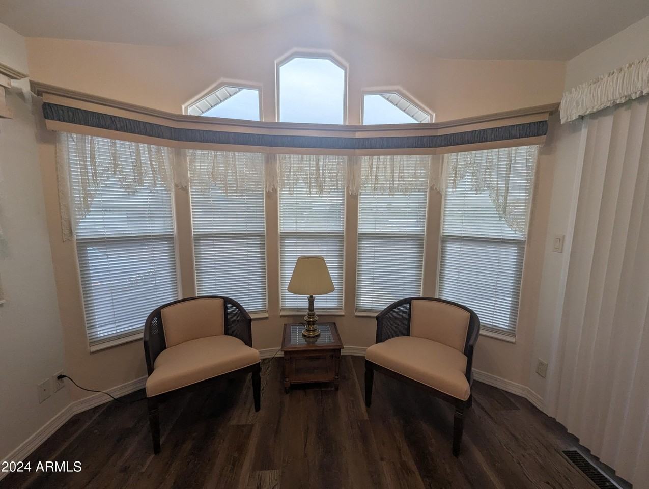 412 E Fiesta Del Sol - Photo 3 of 13