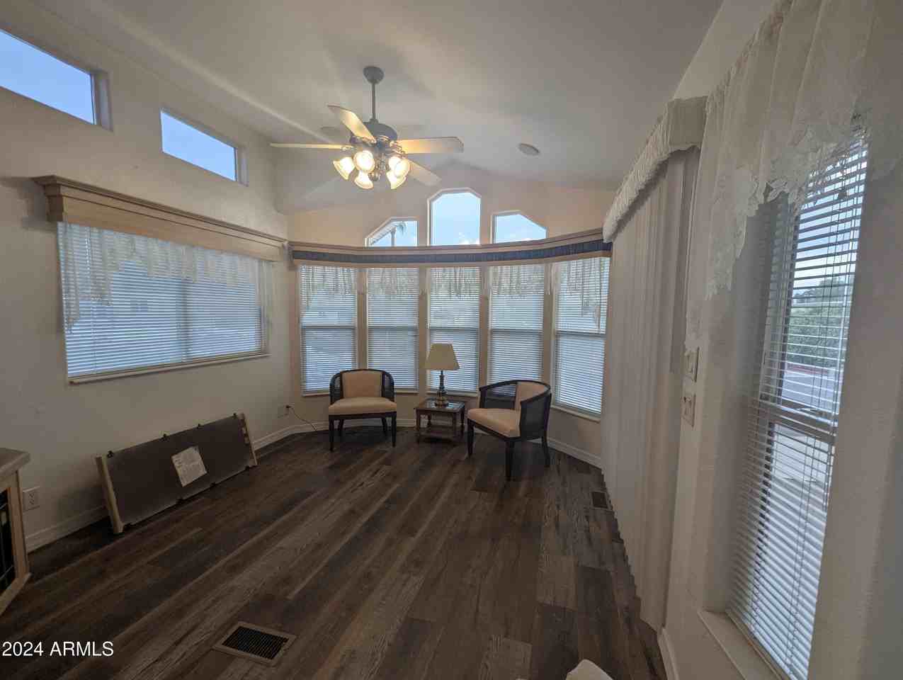 412 E Fiesta Del Sol - Photo 5 of 13