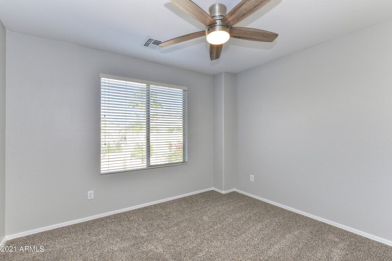 14174 W Crocus Dr - Photo 3 of 25