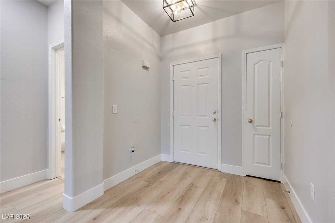 1008 Domnus ln Lane #201 - Photo 5 of 50