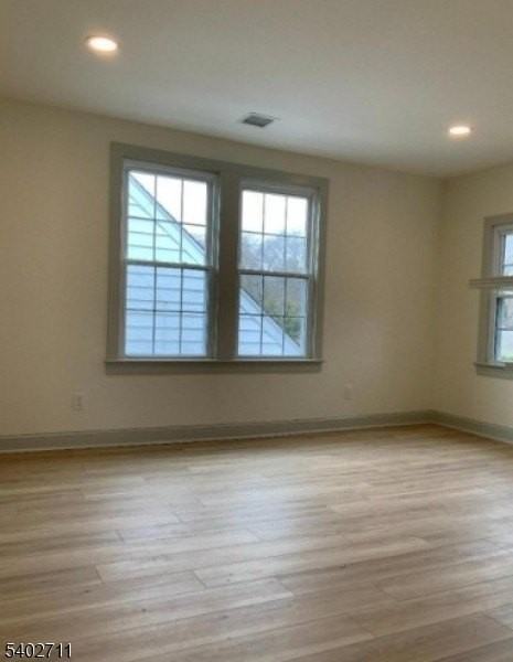 21 Bartholdi Ave - Photo 6 of 9