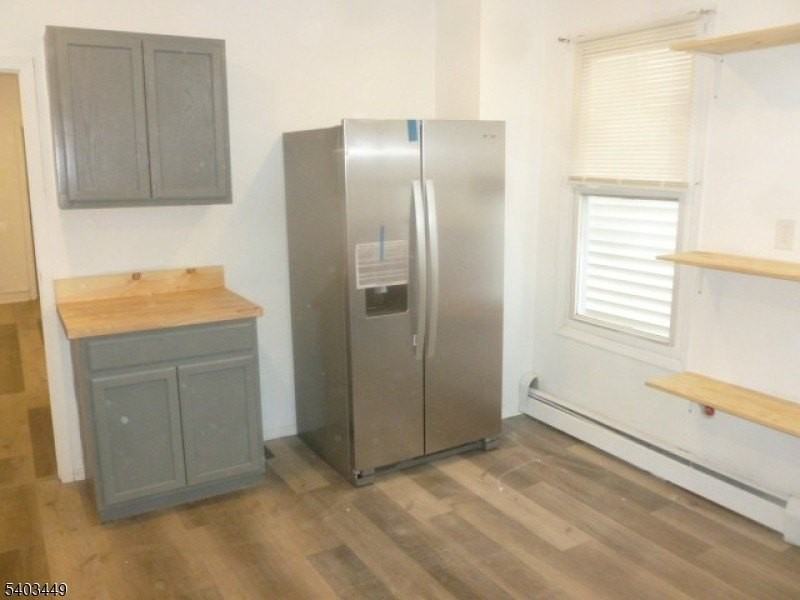 523 Franklin St - Photo 5 of 21