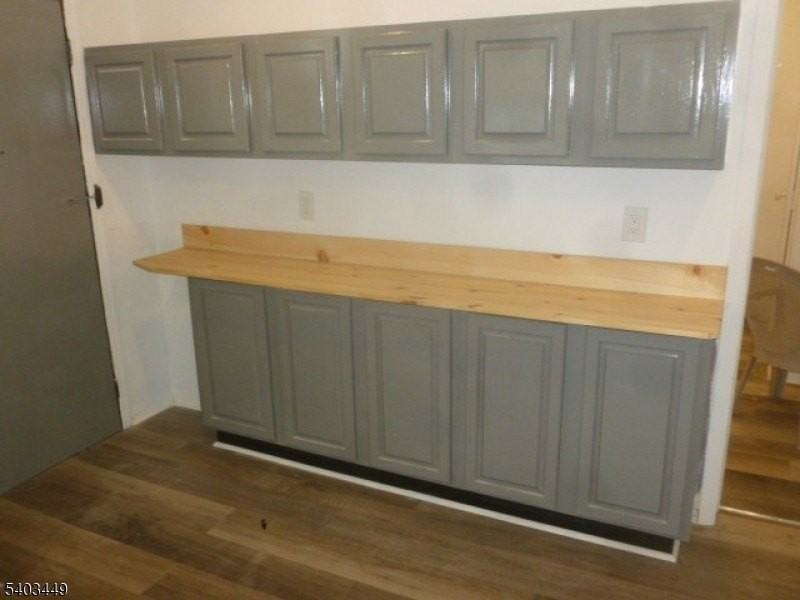 523 Franklin St - Photo 6 of 21