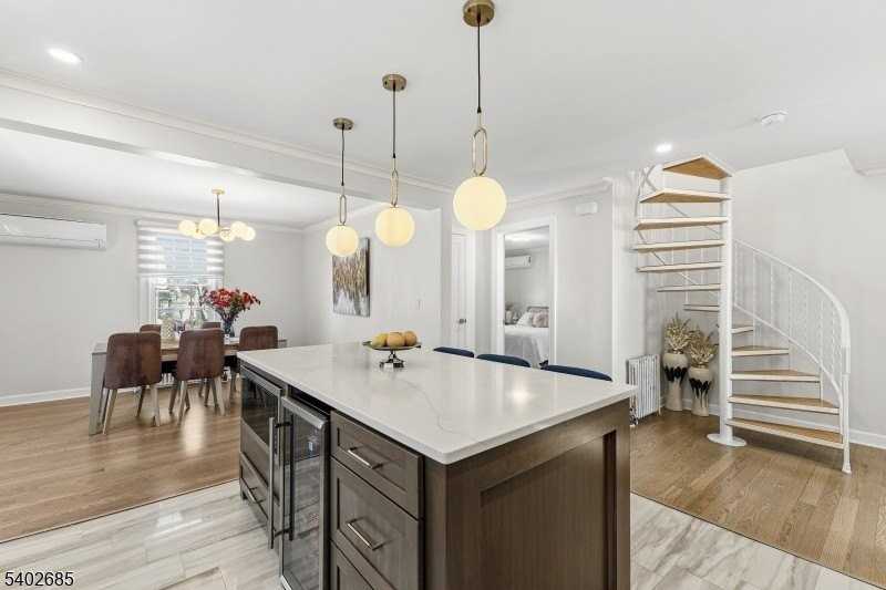 48 Hobart Pl Apt 2 #2 - Photo 6 of 24