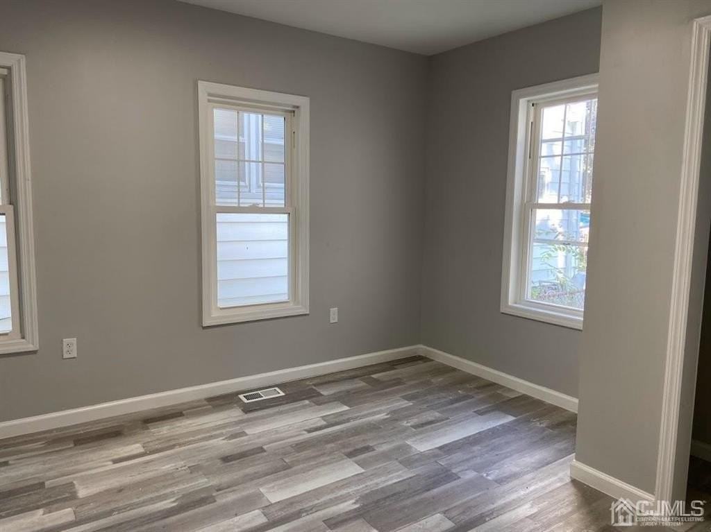 131 Augusta St - Photo 6 of 10