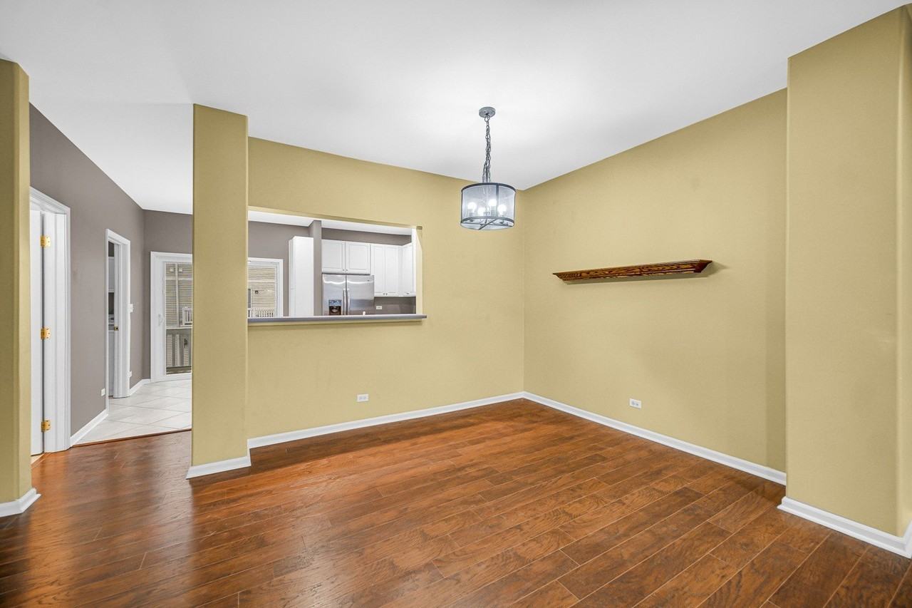 3473 Ravinia Cir - Photo 6 of 26