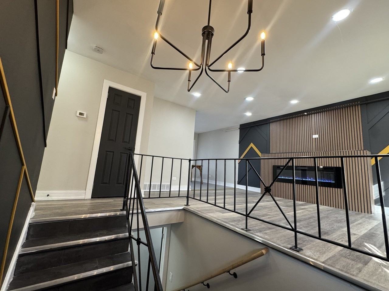 22220 Brookwood Dr - Photo 3 of 15