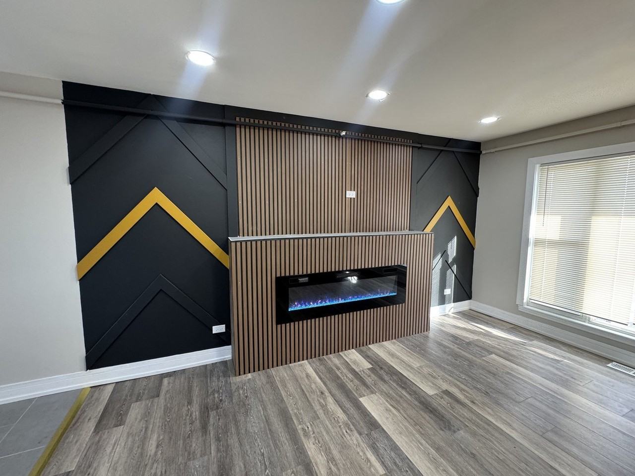 22220 Brookwood Dr - Photo 5 of 15