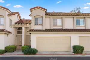 featured image of 4 Daffodil