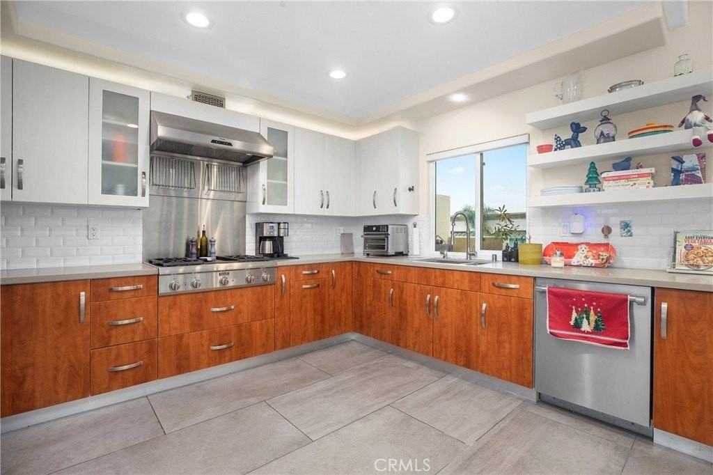 308 5th St - Photo 2 of 29