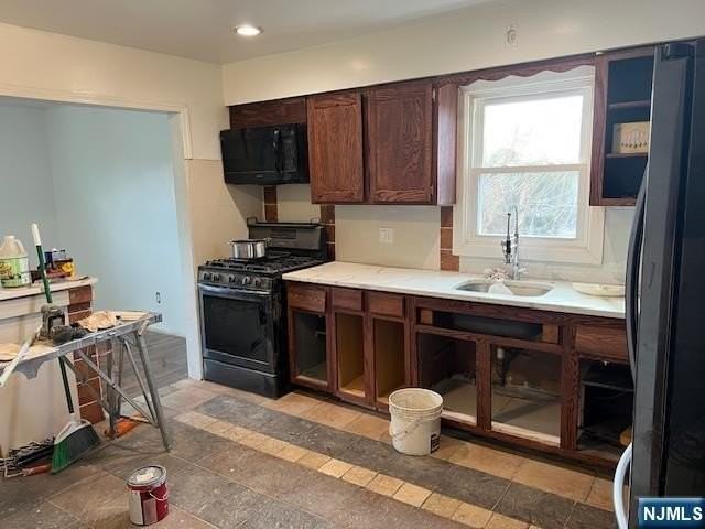 282284 Washington St - Photo 7 of 17