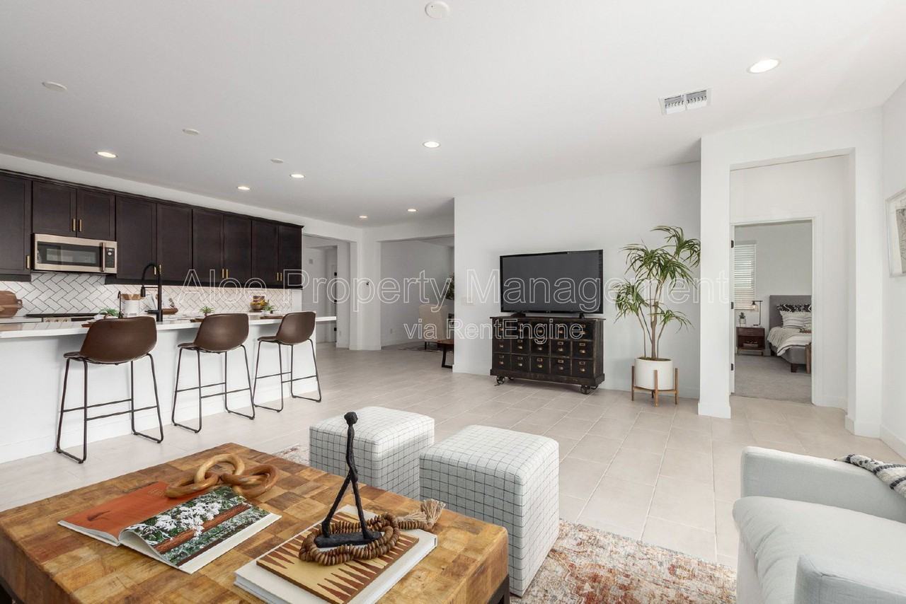 14445 W Faye Way - Photo 6 of 28