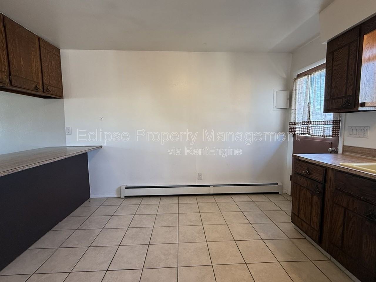 1311 N 16th St #4 - Photo 5 of 21