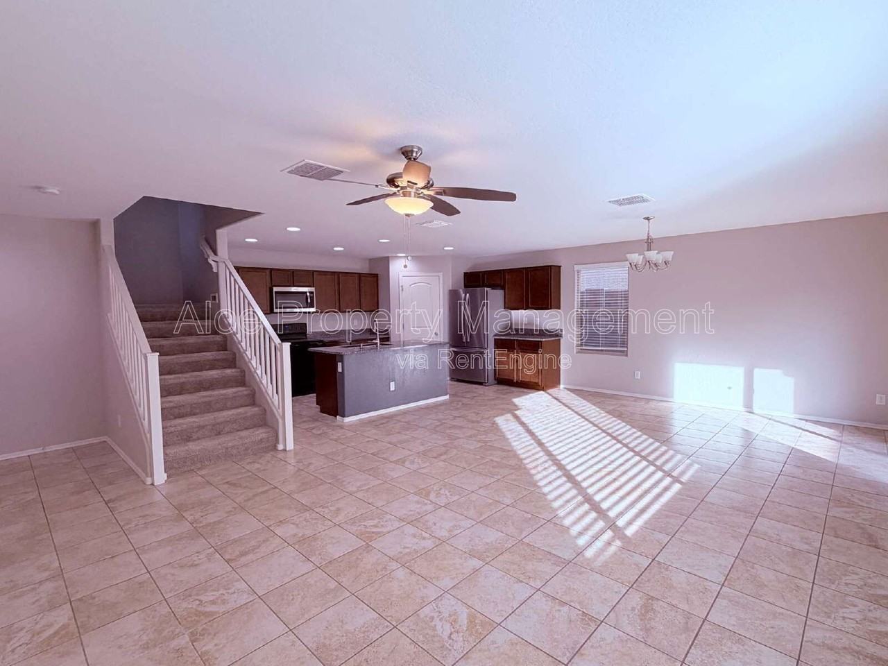 5113 E Greenway St - Photo 6 of 30