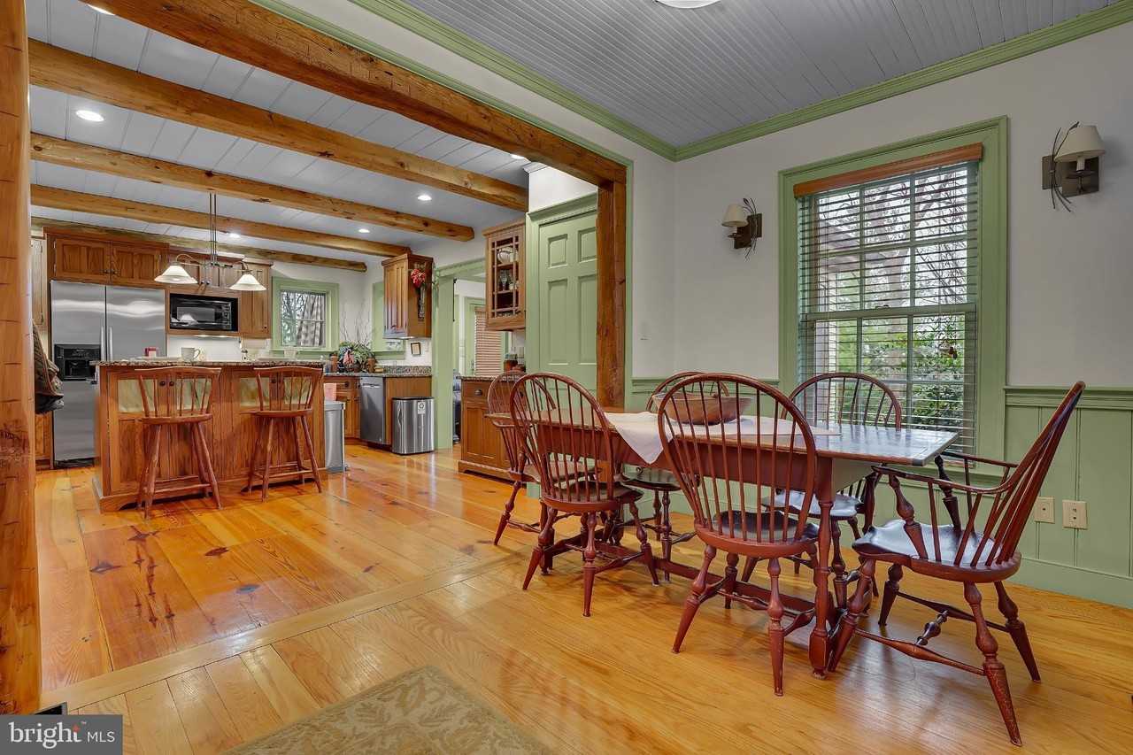 13237 Creagerstown Rd - Photo 4 of 22