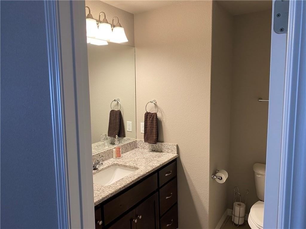 93 Kinloch Dr - Photo 2 of 12