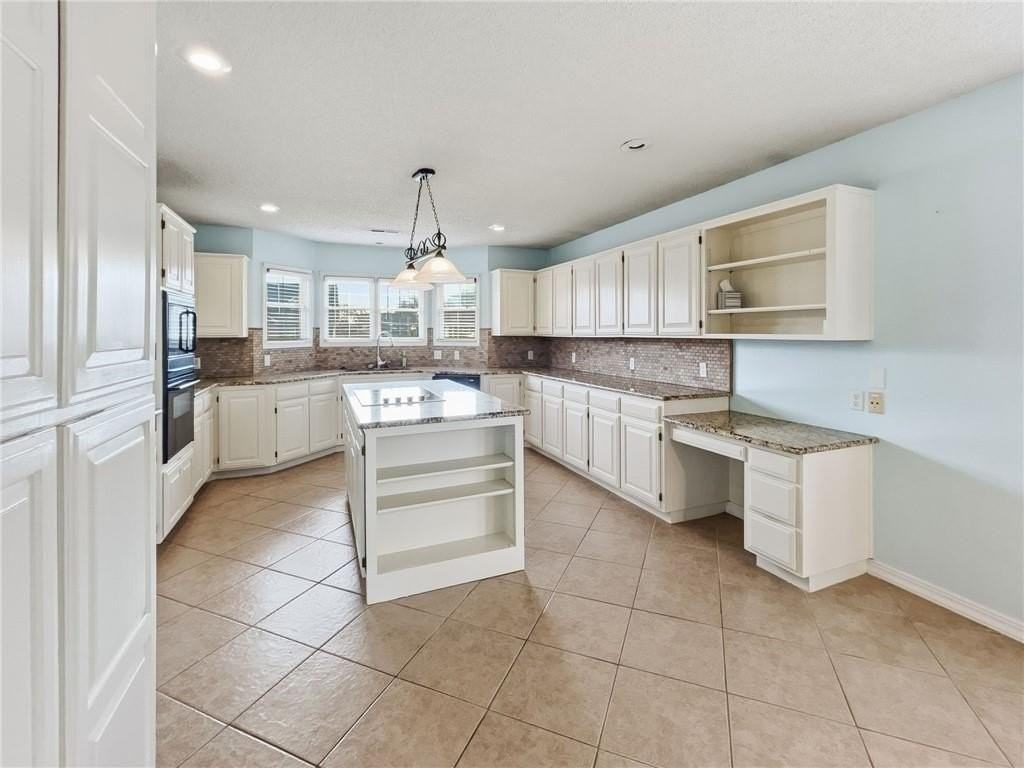 3204 Peach Blossom - Photo 4 of 14