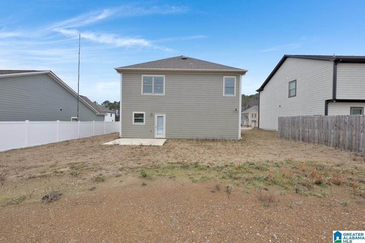 170 Kings Way - Photo 6 of 40