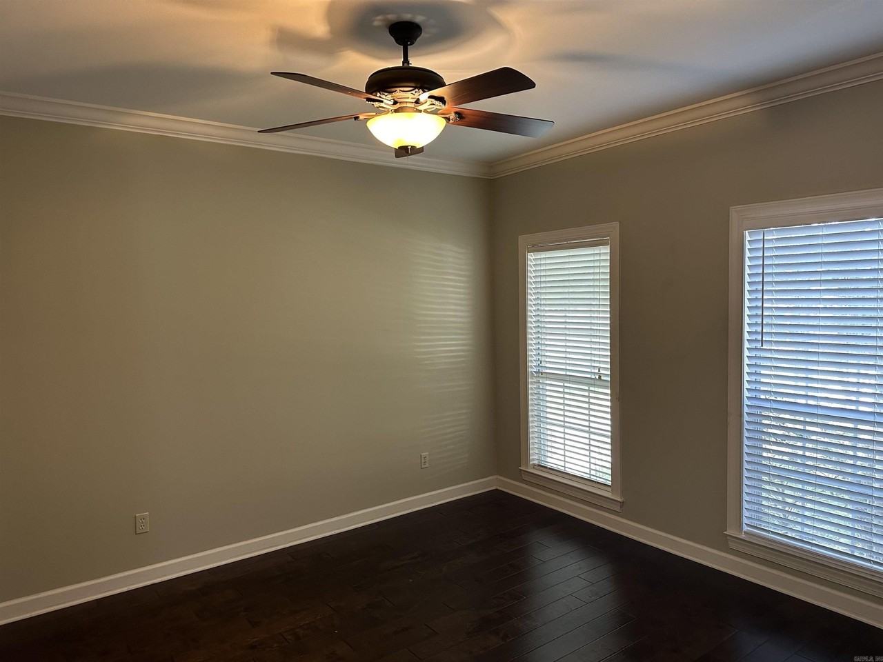 4 Bordeaux Ct - Photo 3 of 17