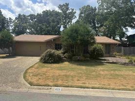 820 N Shackleford Rd - Photo 1 of 1