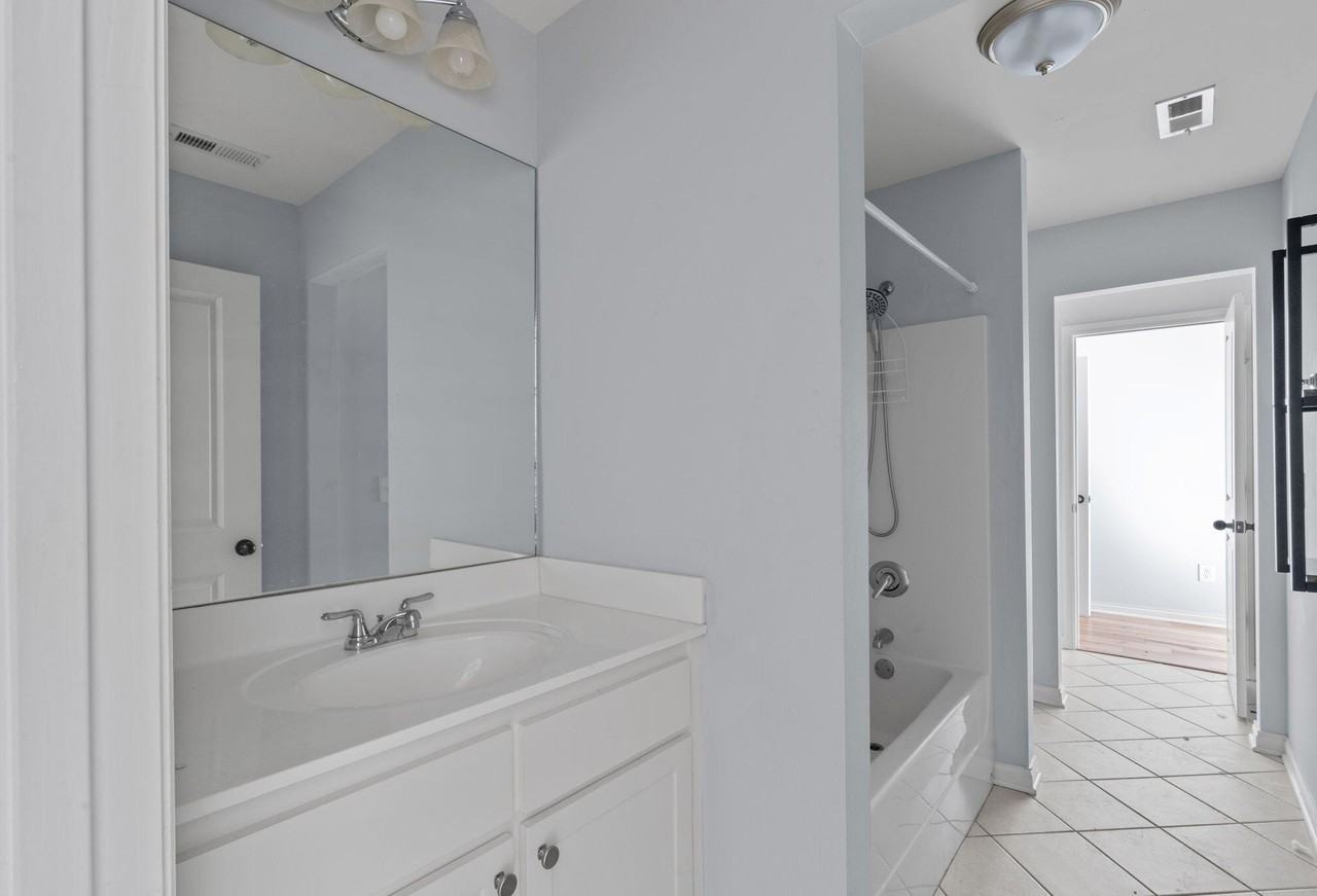 8442 Brookmoor Ln - Photo 5 of 6