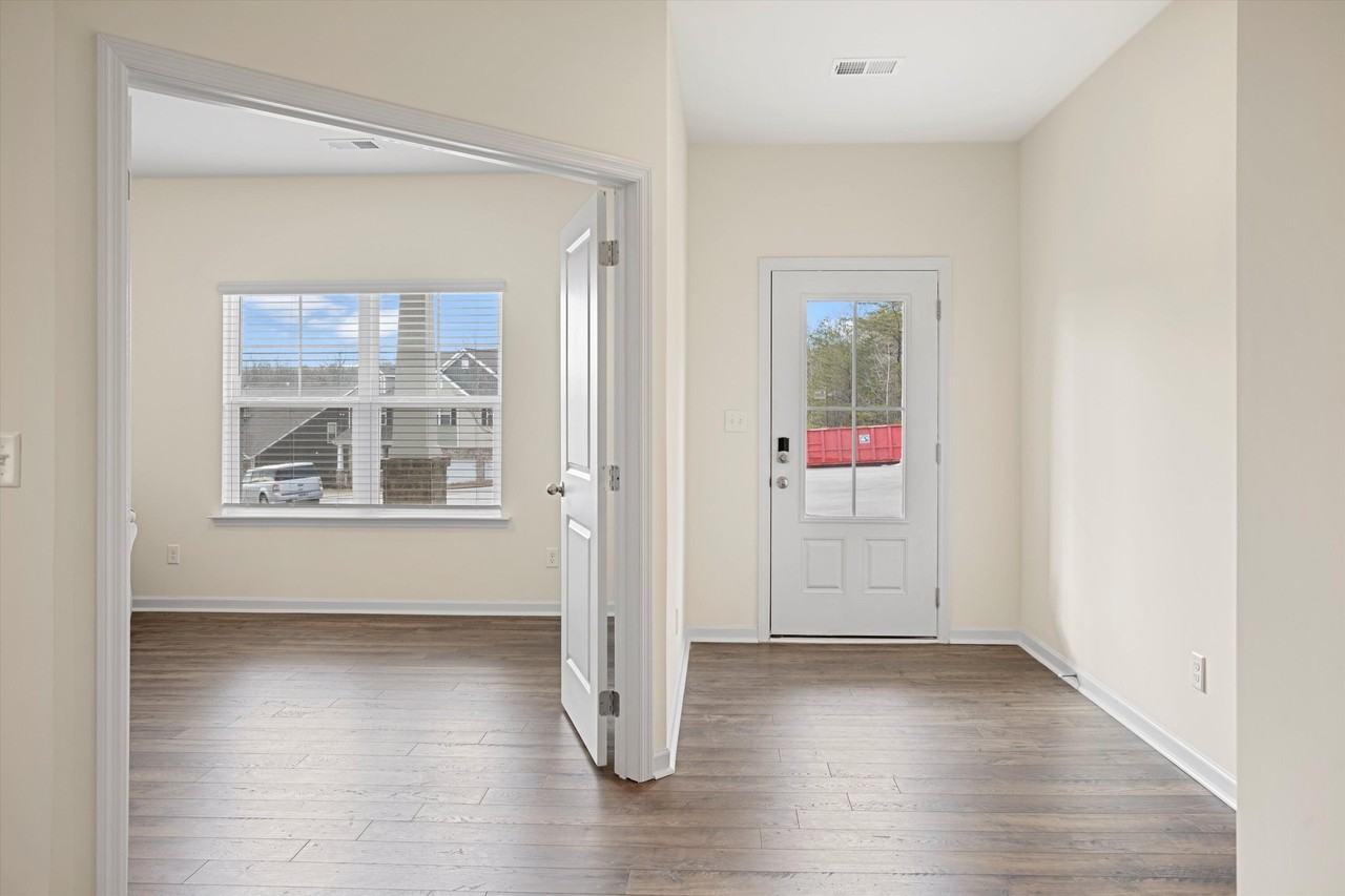 4140 Bentwood Cove Dr - Photo 4 of 50