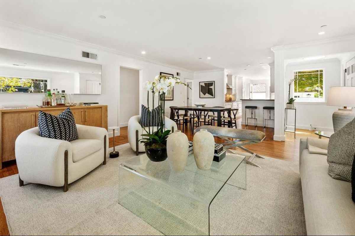 226 N Kingston St - Photo 2 of 15