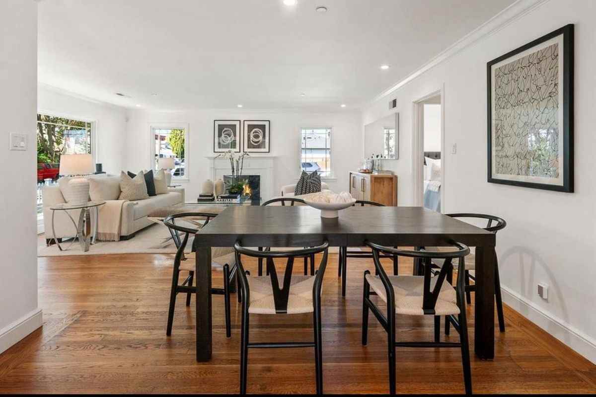 226 N Kingston St - Photo 4 of 15