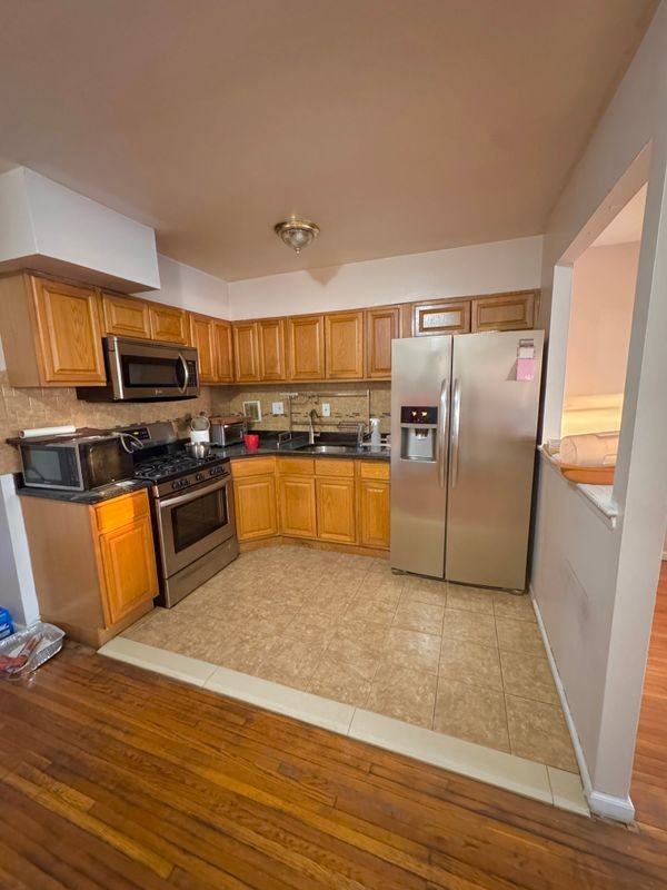 1540 E Gun Hill Rd ##3 - Photo 5 of 5