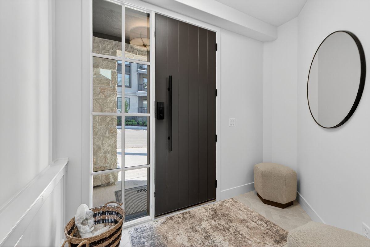 W 86th St - Photo 2 of 38