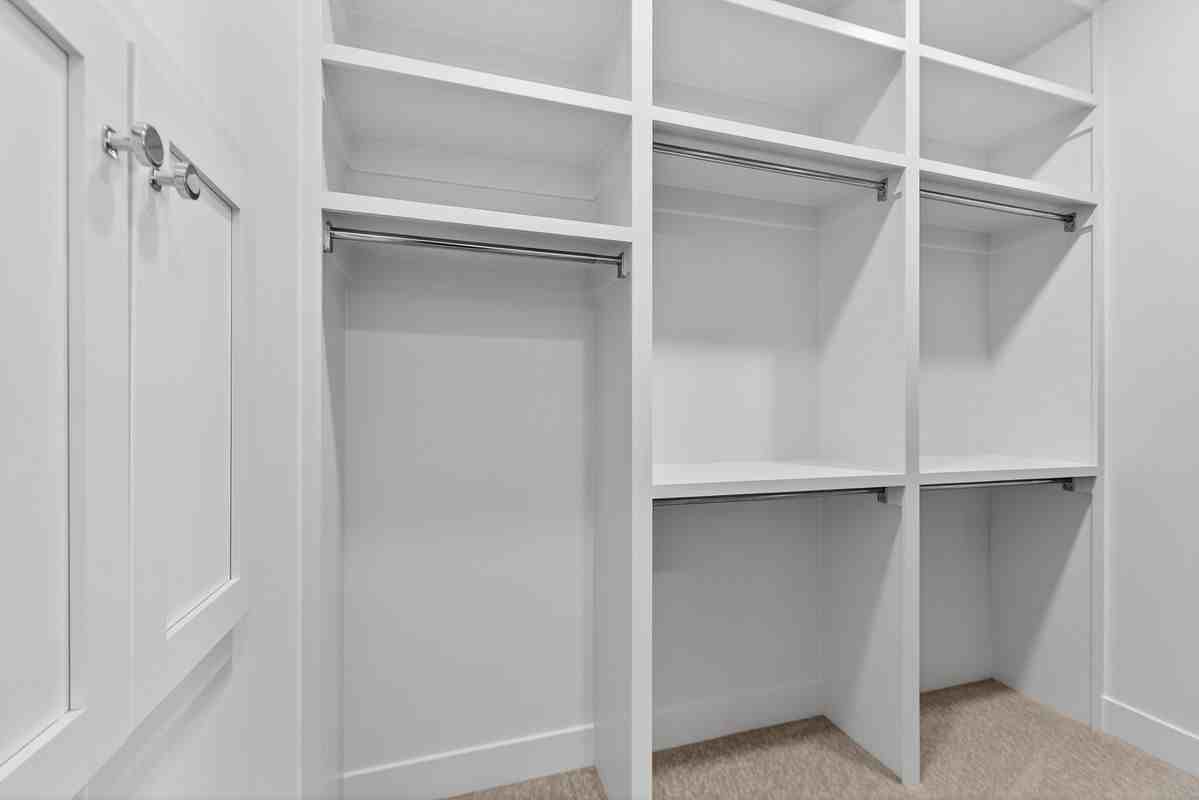 W 86th St - Photo 7 of 38