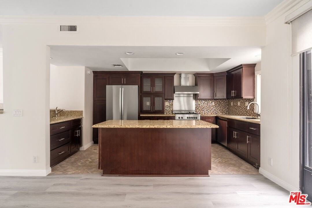 1312 Washington Ave - Photo 7 of 23