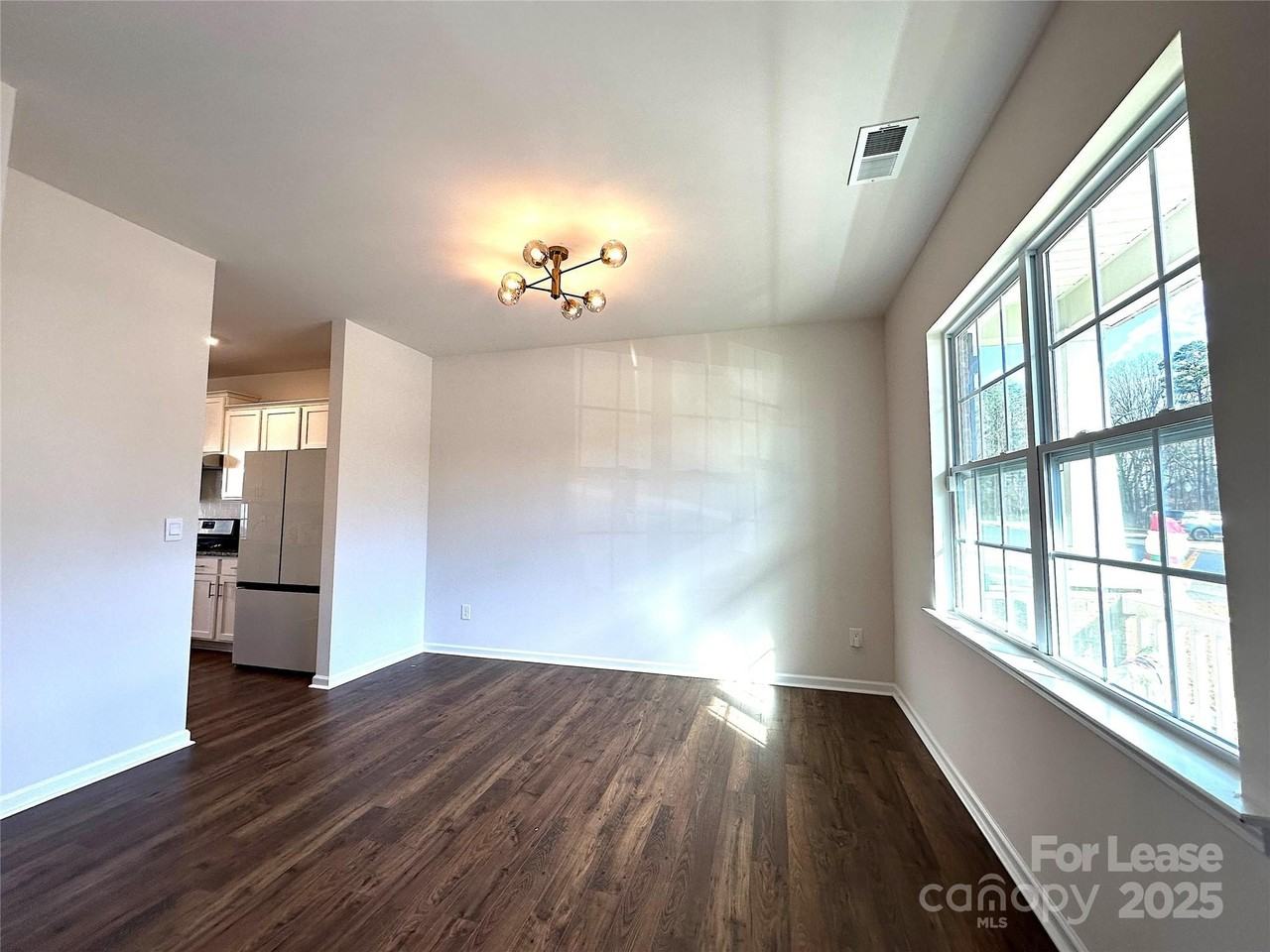 147 N Ranney Way - Photo 3 of 29