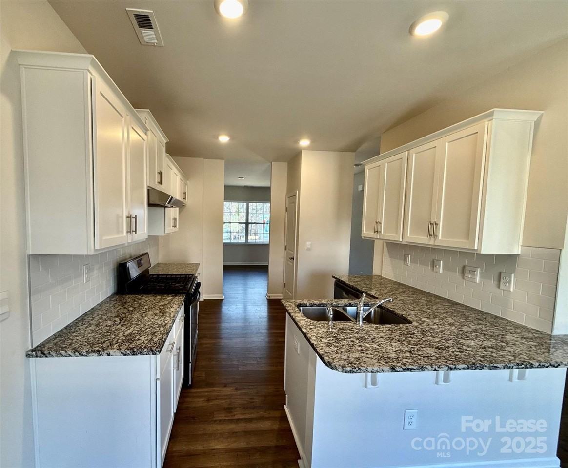 147 N Ranney Way - Photo 5 of 29